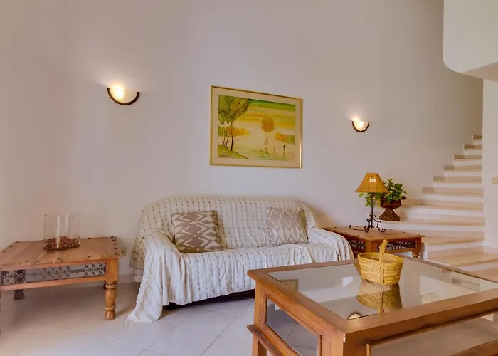 Small 4pax -shared Pool @ Homesbyfc Сasa de vacaciones Albufeira