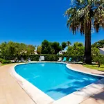 Prázdninový dům Small 4pax -shared Pool @ Homesbyfc