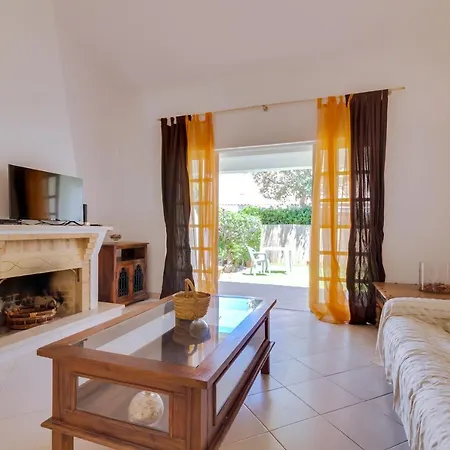 Small 4pax -shared Pool @ Homesbyfc * Албуфейра
