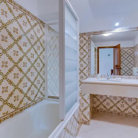 Casa de Férias Small 4pax -shared Pool @ Homesbyfc *