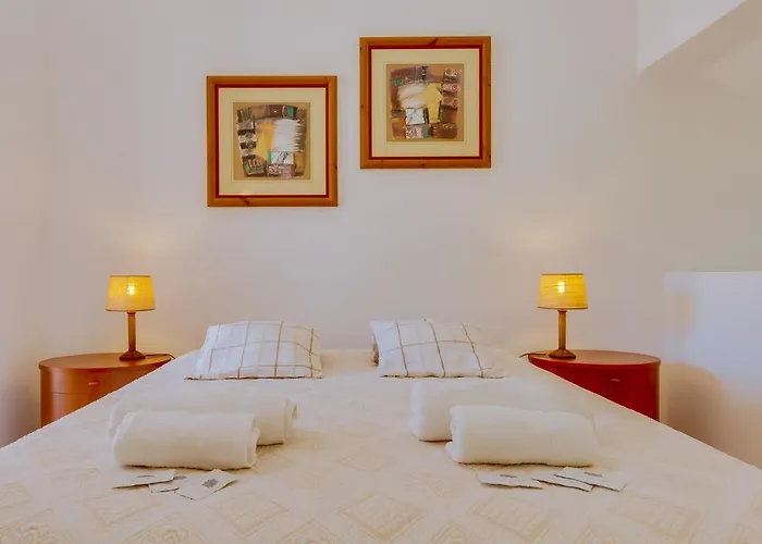 Holiday home Small 4pax -shared Pool @ Homesbyfc Albufeira