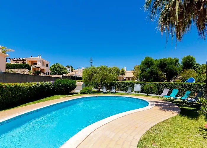 Small 4pax -shared Pool @ Homesbyfc Ferienhaus