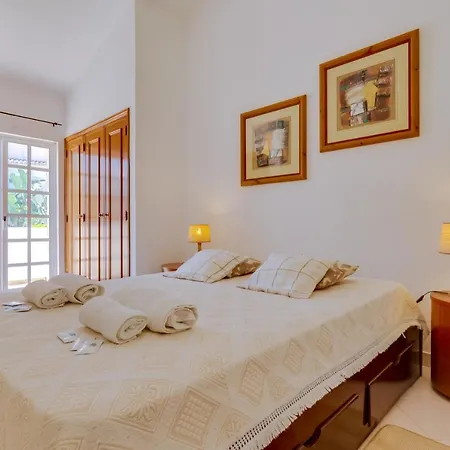 Small 4pax -shared Pool @ Homesbyfc * البوفيرا